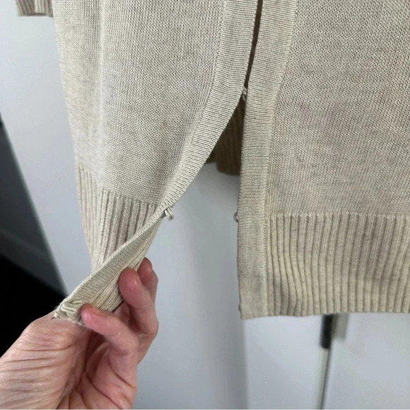 Chicos Linen Blend Treasured Trinkets Beaded Cardigan Sweater Size 2 Large Tan - Picture 8 of 13